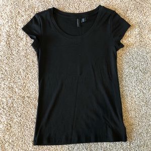 Plain black t-shirt